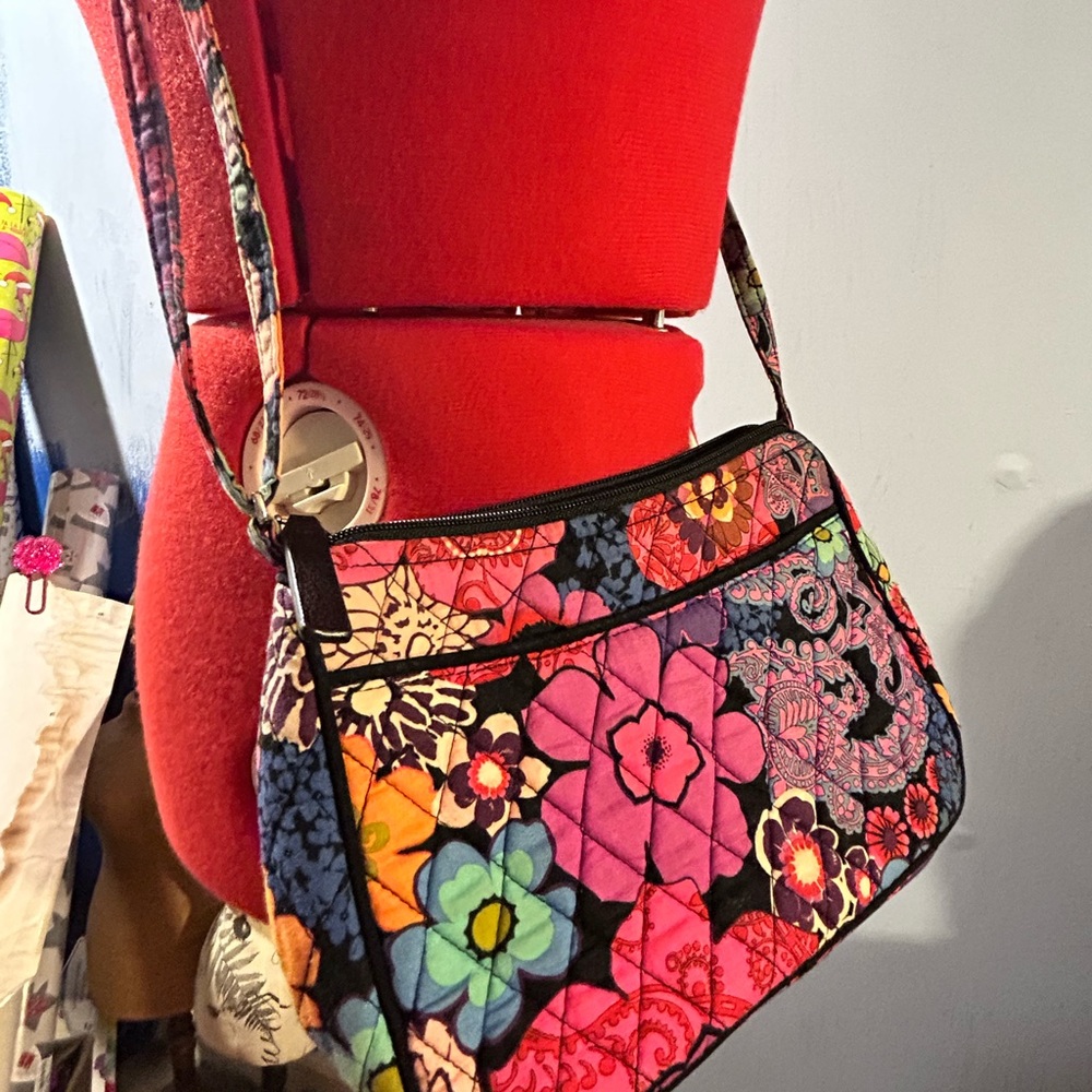 Vera Bradley crossover/shoulder colorful floral bag